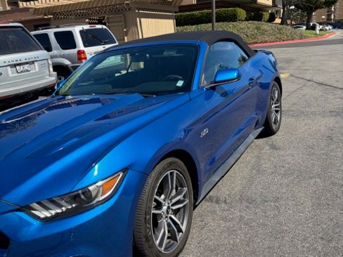 Used 2017 Ford Mustang GT Premium w/ Equipment Group 401A image 2