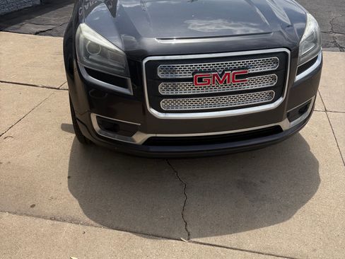 Used 2015 GMC Acadia SLE AWD/4WD image 4