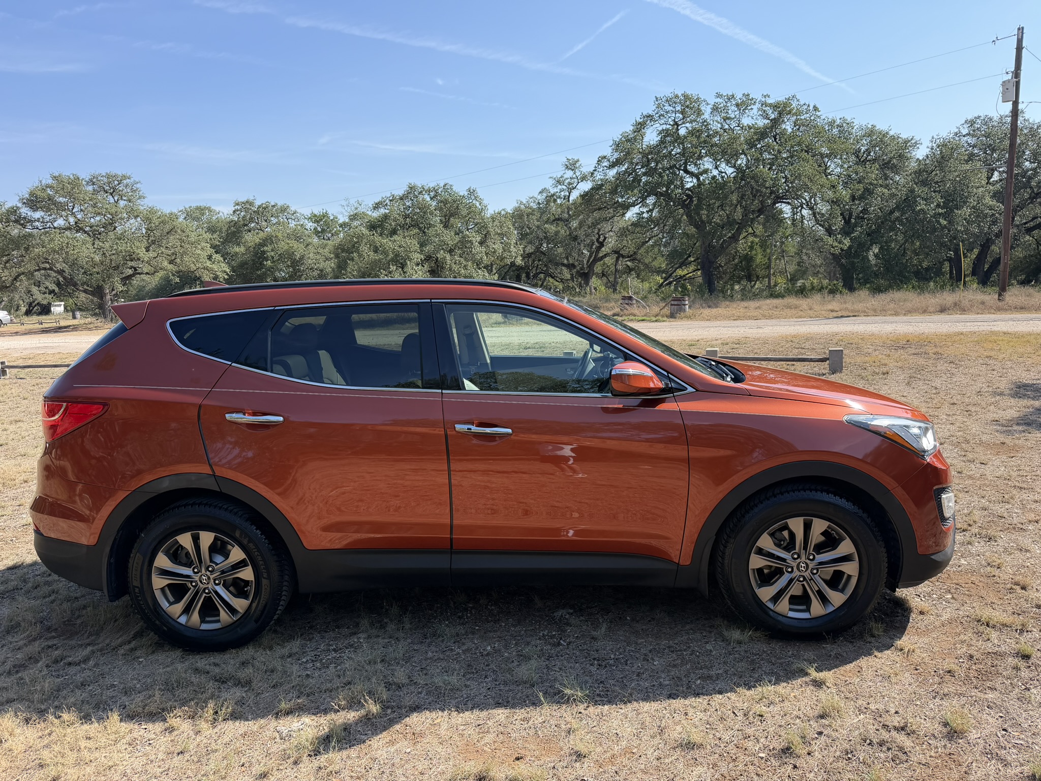 Used 2015 Hyundai Santa Fe Sport w/ Option Group 04 FWD image 6