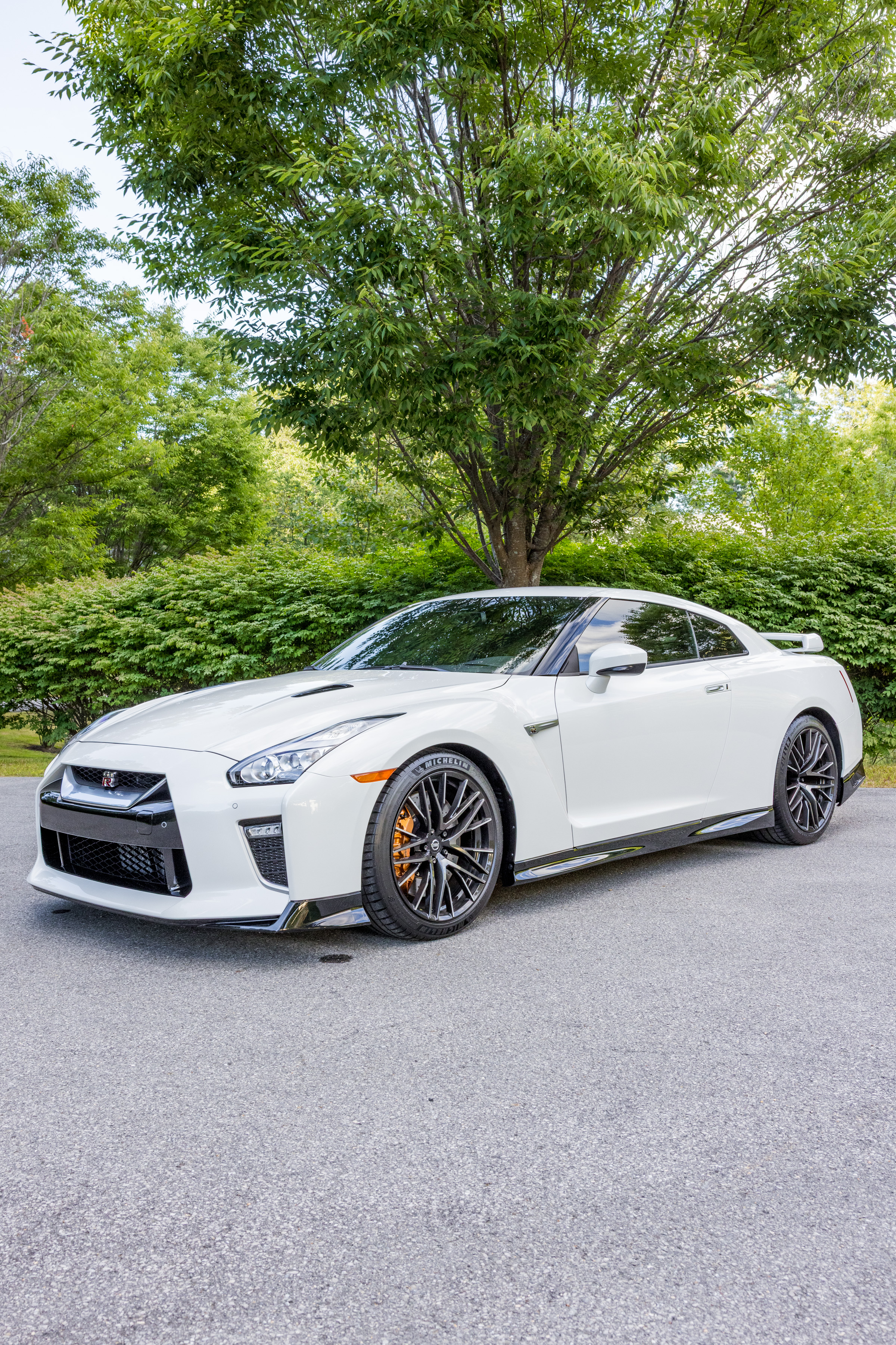 Used 2021 Nissan GT-R Premium AWD/4WD image 17