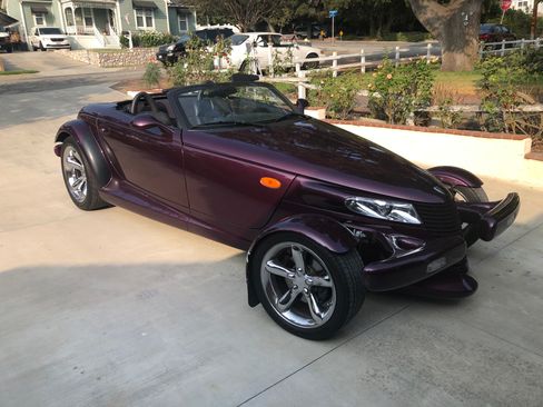 Used 1999 Plymouth Prowler RWD image 14