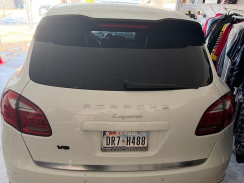 Used 2012 Porsche Cayenne AWD/4WD image 11