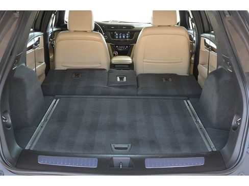 Used 2019 Cadillac XT5 Luxury image 11