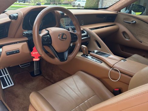 Used 2018 Lexus LC 500 Coupe w/ Touring Package RWD image 19