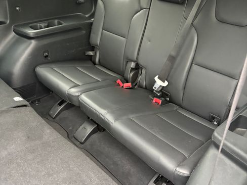 Used 2020 Kia Telluride S w/ S 8 Passenger Seating Package image 9