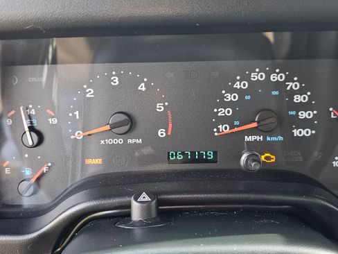 Used 2005 Jeep Wrangler Unlimited w/ Security Group image 11