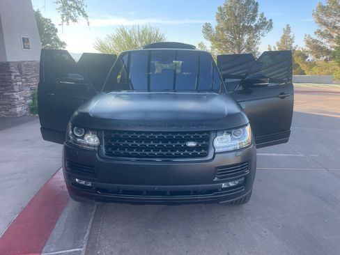 Used 2017 Land Rover Range Rover Supercharged image 4