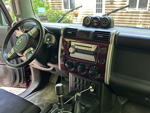 Used 2007 Toyota FJ Cruiser 4WD image 10