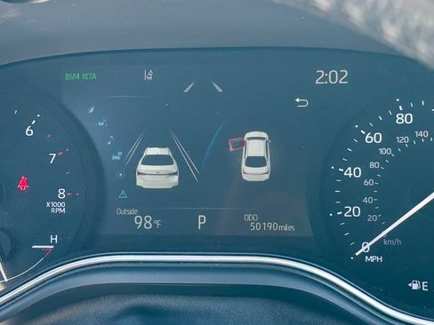 Used 2021 Toyota Avalon XLE image 11