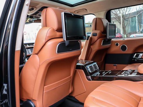 Used 2014 Land Rover Range Rover Long Wheelbase Autobiography image 32