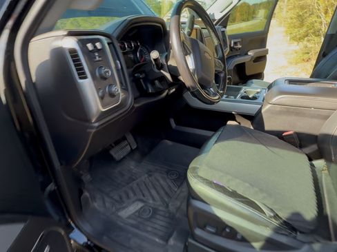 Used 2018 Chevrolet Silverado 2500 LTZ w/ Duramax Plus Package image 14