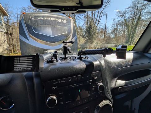 Used 2015 Jeep Wrangler Sport image 31