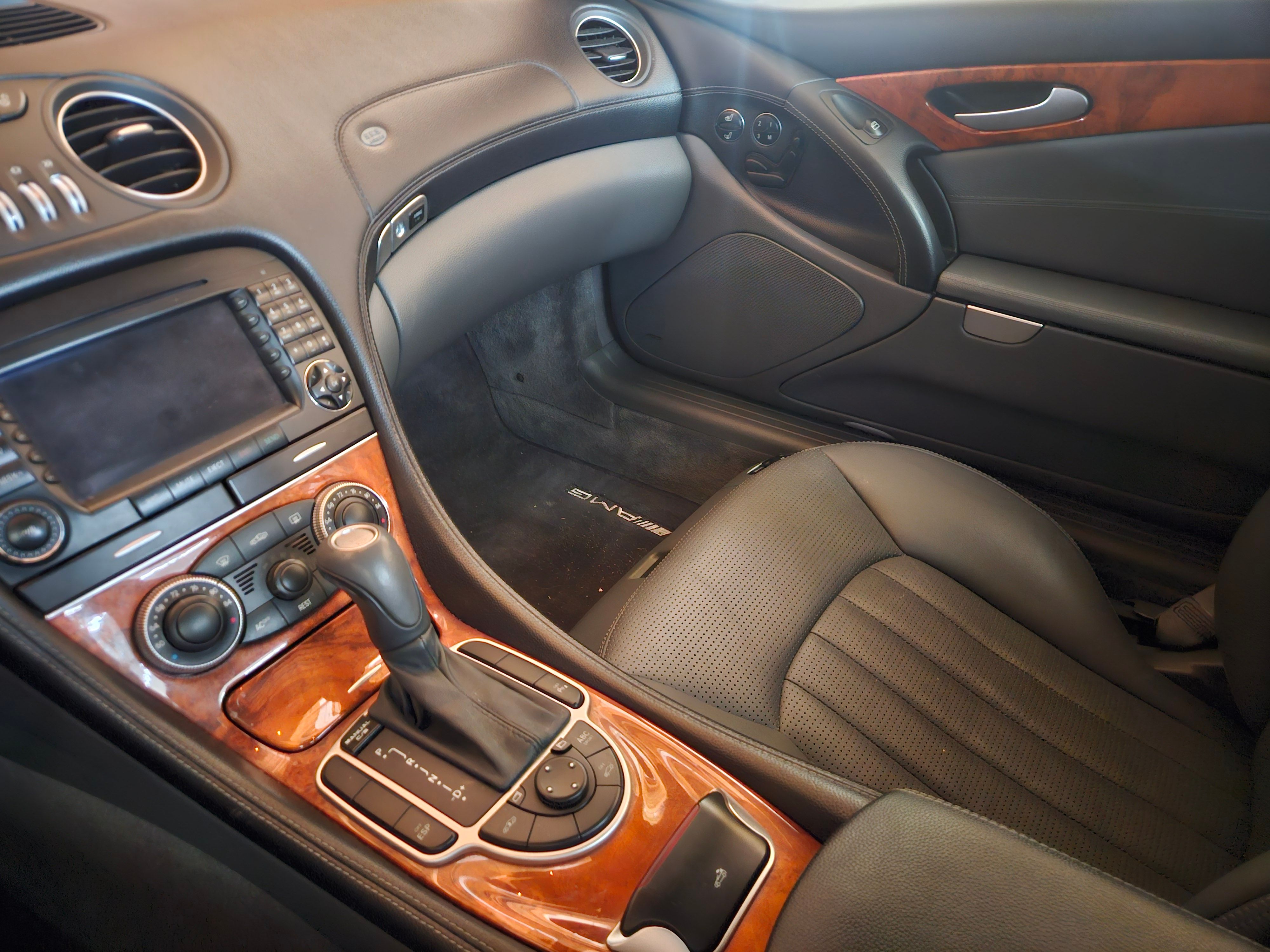 Used 2005 Mercedes-Benz SL 55 AMG image 6