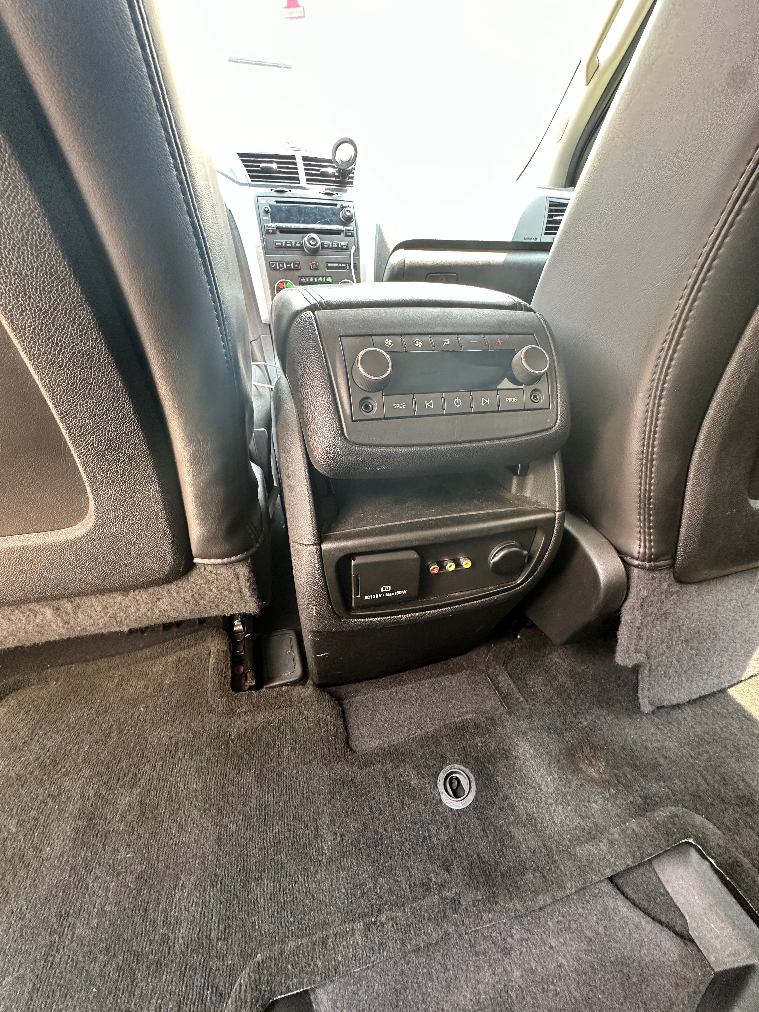 Used 2012 Chevrolet Traverse LT FWD image 16
