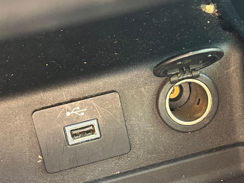 Used 2018 Ford Fusion SE image 21