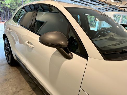 Used 2023 Porsche Macan Turbo AWD/4WD image 5
