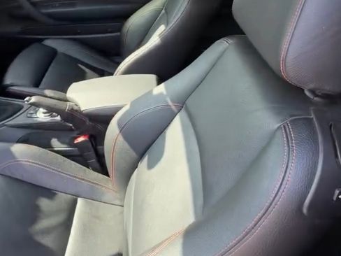 Used 2011 BMW 1 Series M RWD image 5