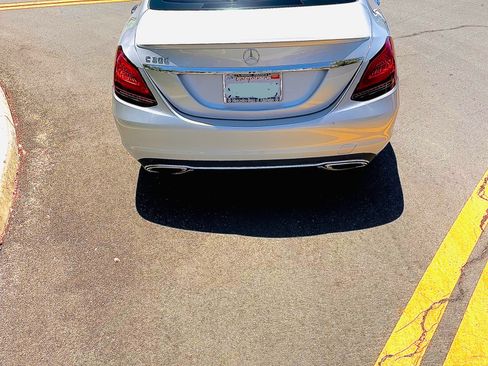 Used 2019 Mercedes-Benz C 300 Sedan image 8