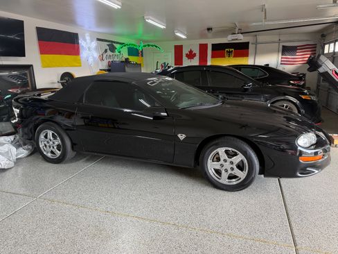 Used 1999 Chevrolet Camaro Z28 image 4