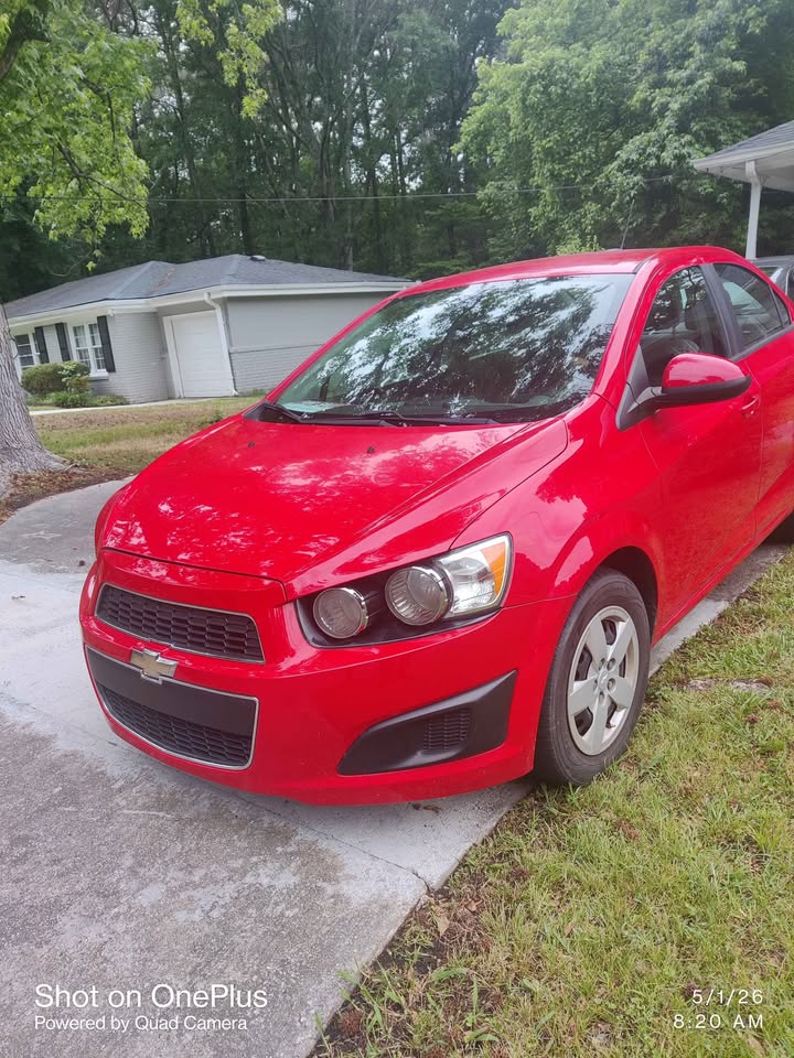 Used 2015 Chevrolet Sonic LS FWD image 1