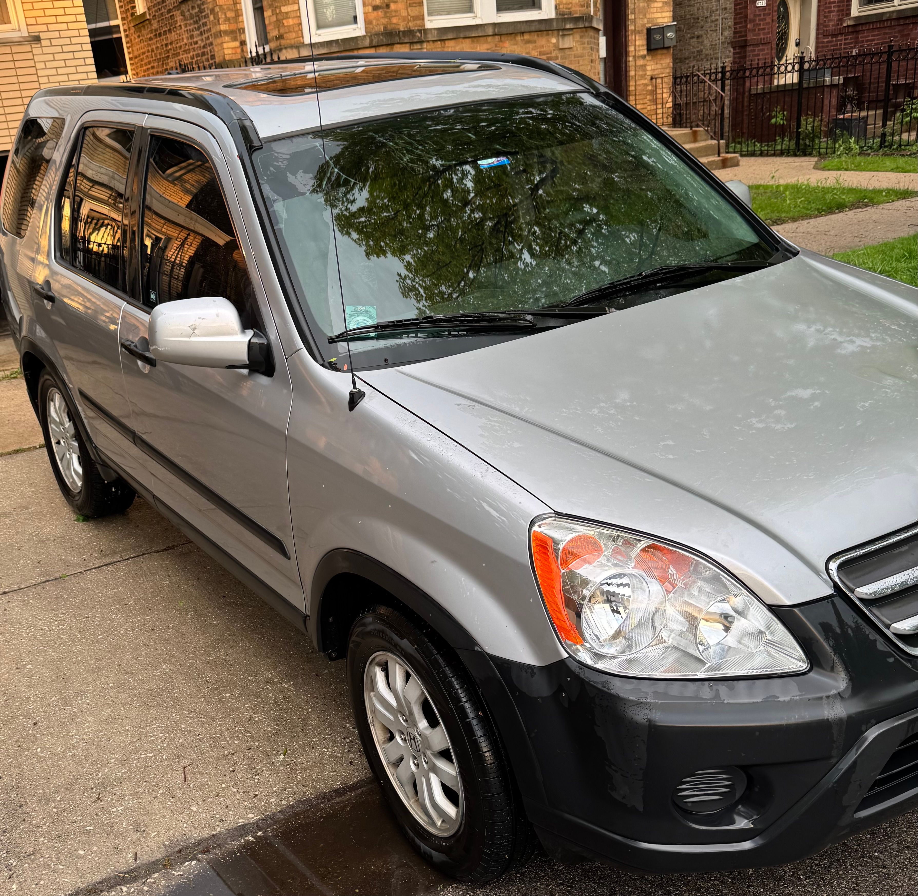 Used 2005 Honda CR-V EX image 4