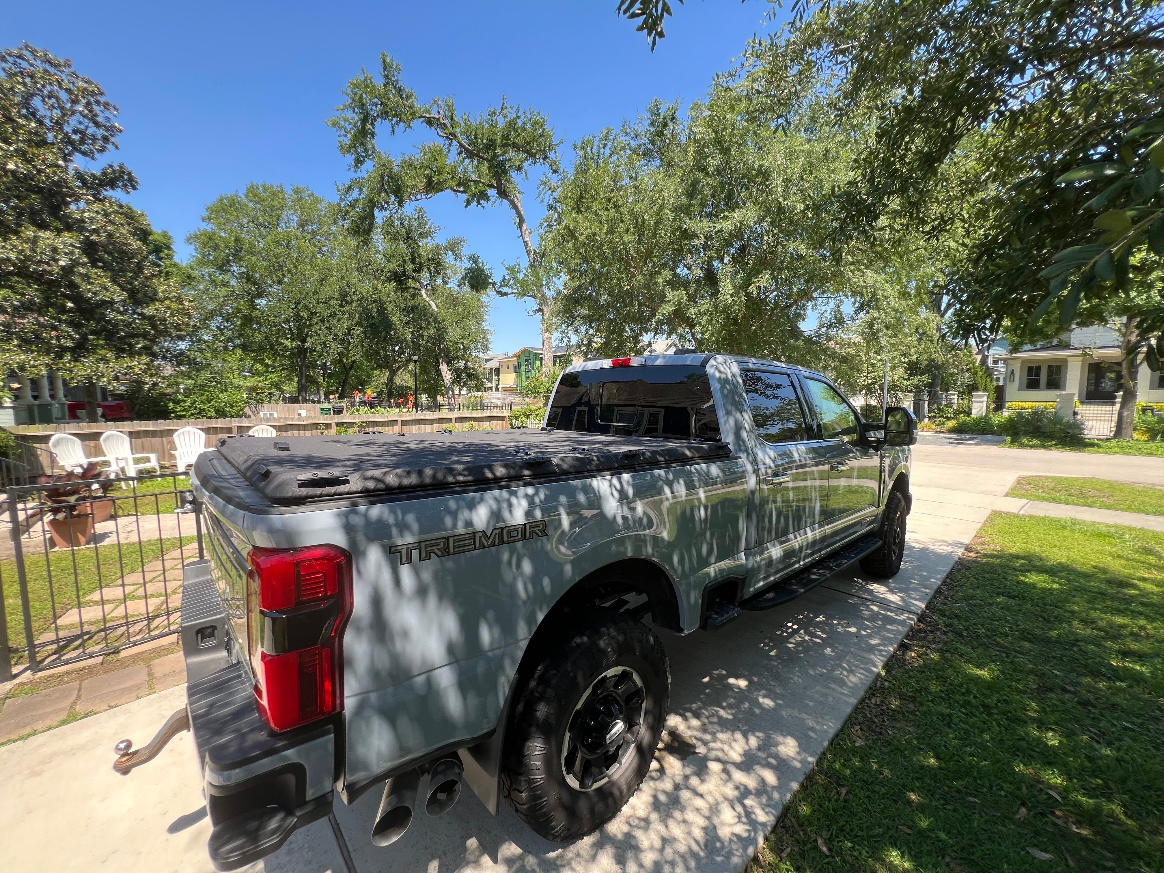Used 2025 Ford F250 Platinum w/ Platinum Plus Package AWD/4WD image 16