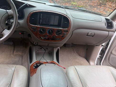 Used 2005 Toyota Tundra Limited image 5