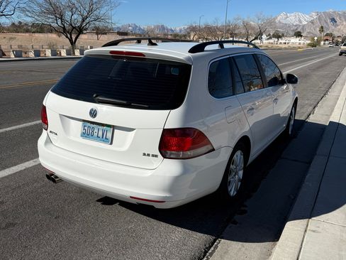 Used 2014 Volkswagen Jetta SE image 1