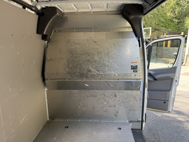 Used 2016 Mercedes-Benz Sprinter 2500 image 20