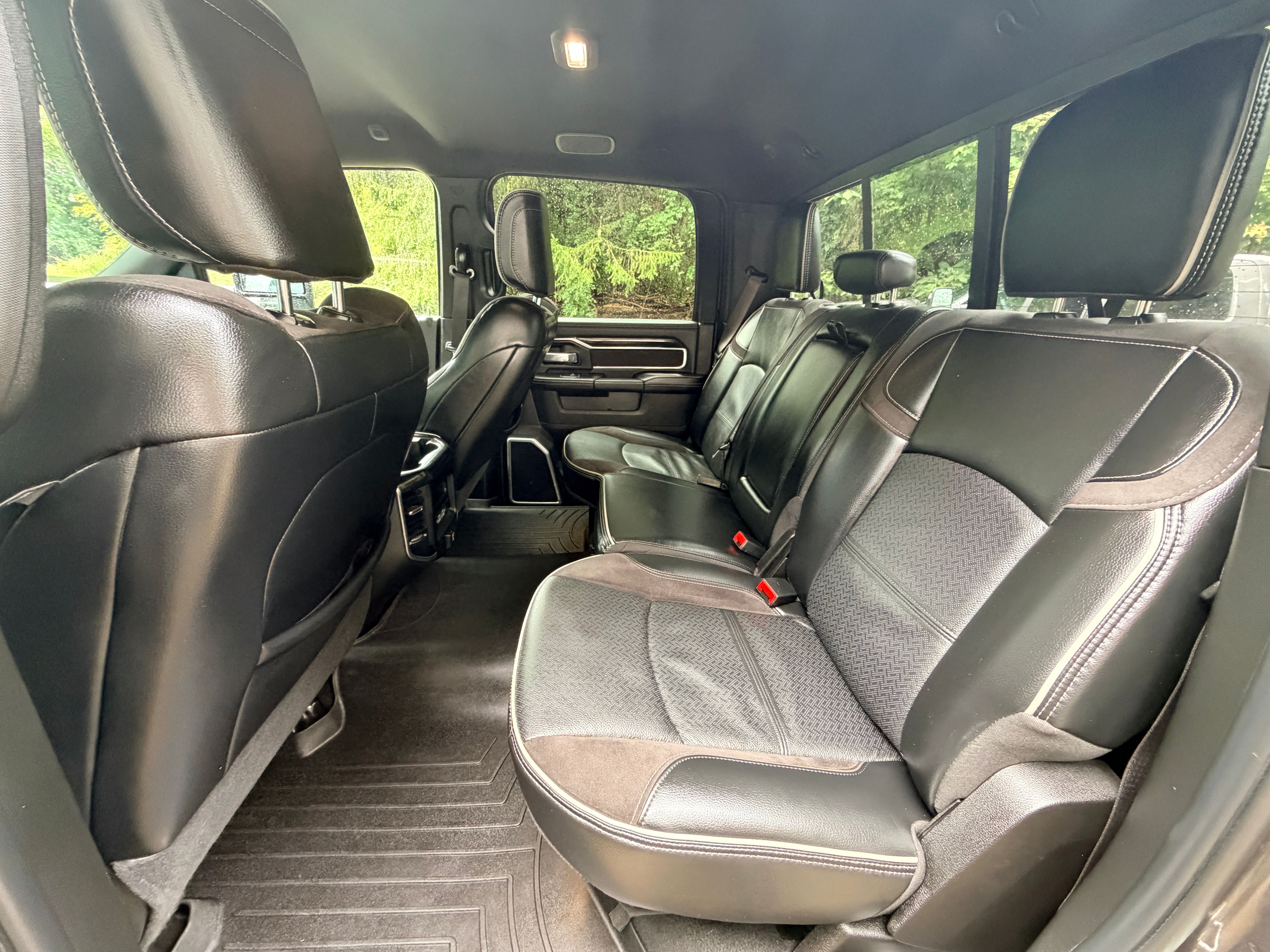 Used 2023 RAM 3500 Laramie AWD/4WD image 20
