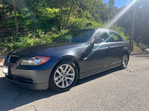 Used 2006 BMW 325i Sedan image 2