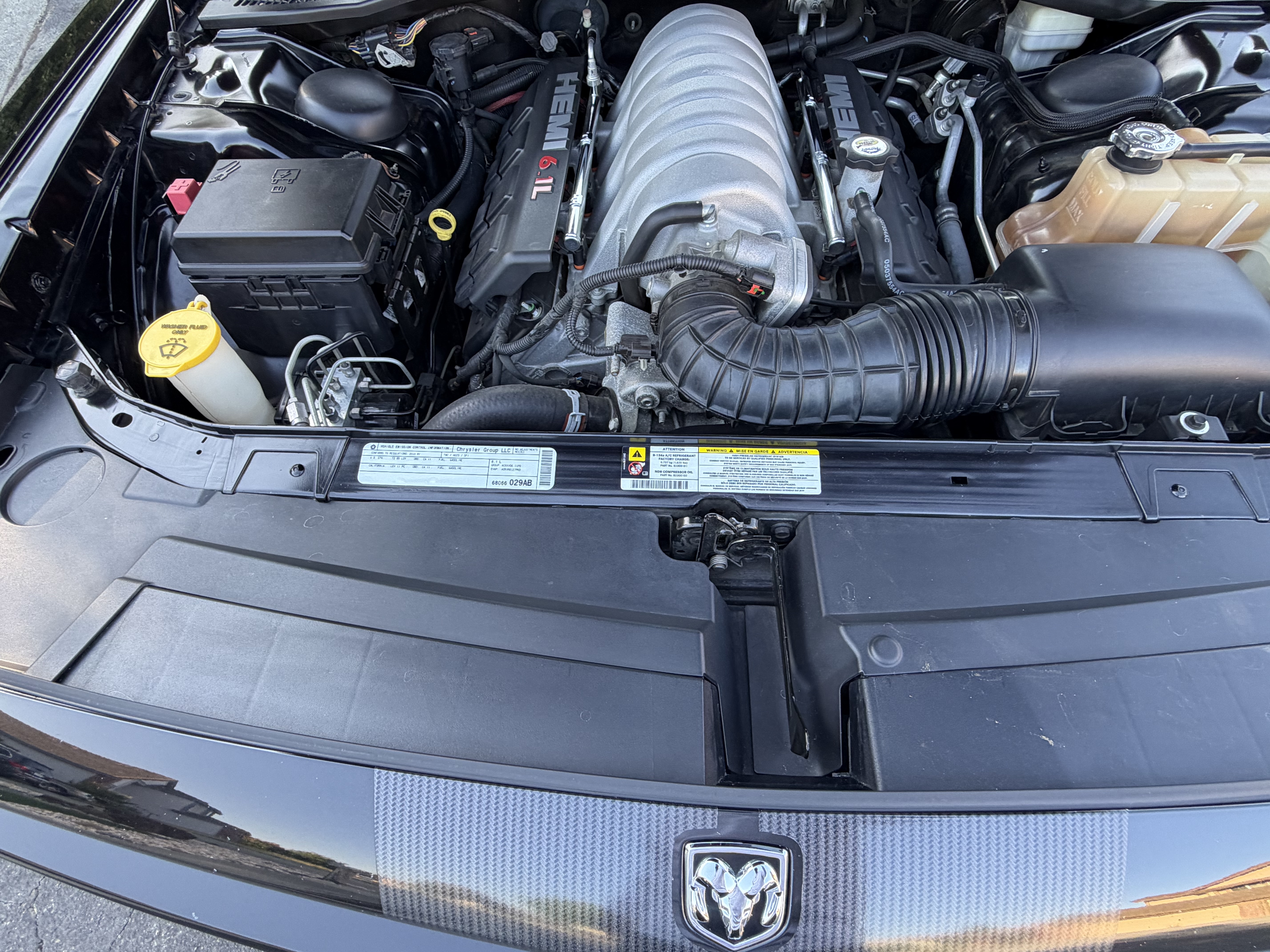Used 2010 Dodge Challenger SRT8 w/ SRT Option Group II RWD image 9