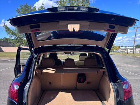 Used 2012 Porsche Cayenne S image 5