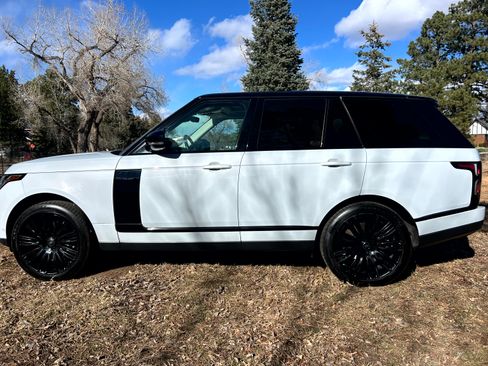 Used 2020 Land Rover Range Rover HSE image 4