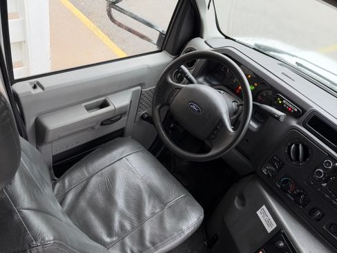 Used 2016 Ford E-450 and Econoline 450 Super Duty w/ Shuttle Bus Prep Package RWD image 11