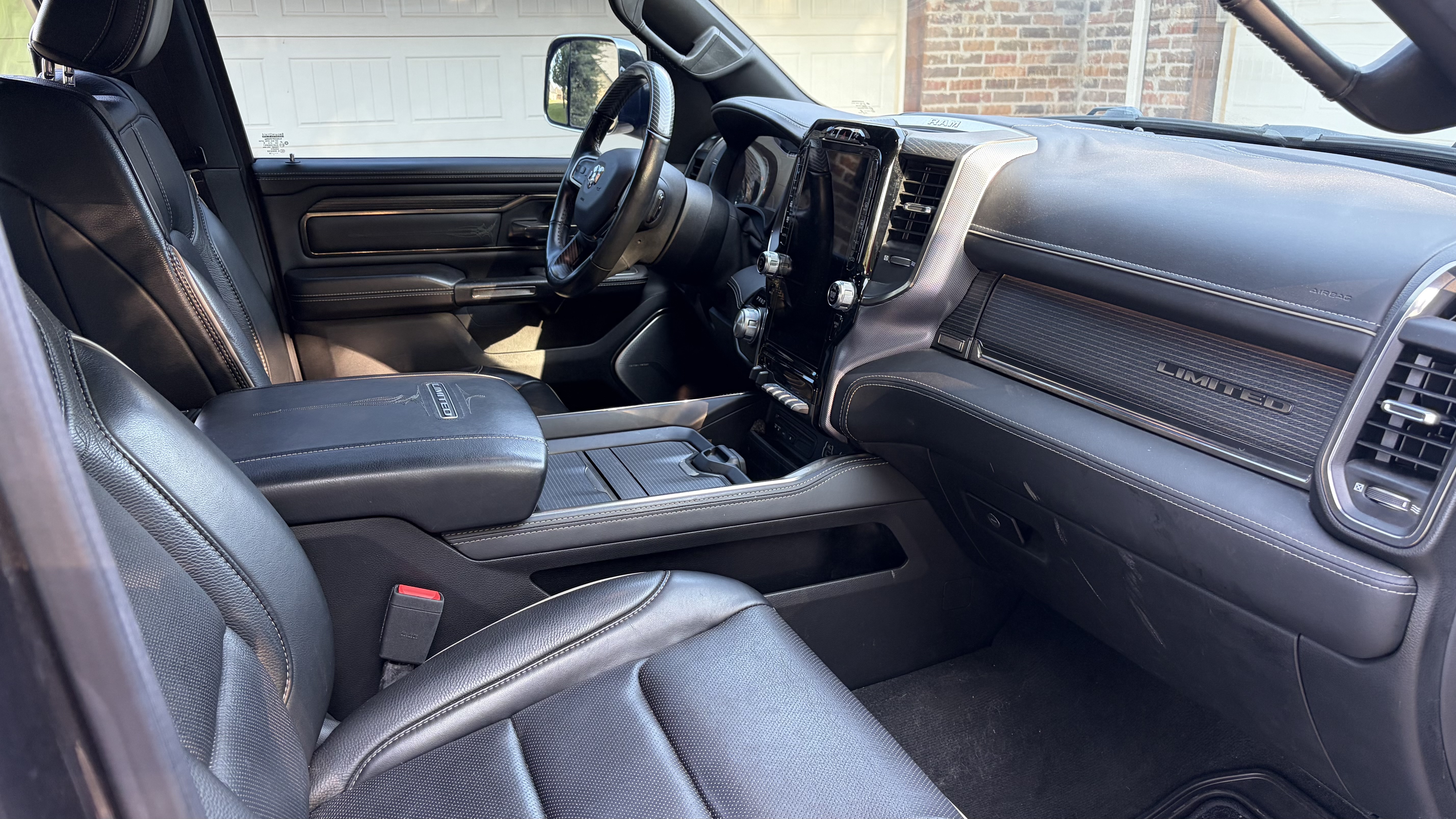 Used 2019 RAM 1500 Limited AWD/4WD image 15