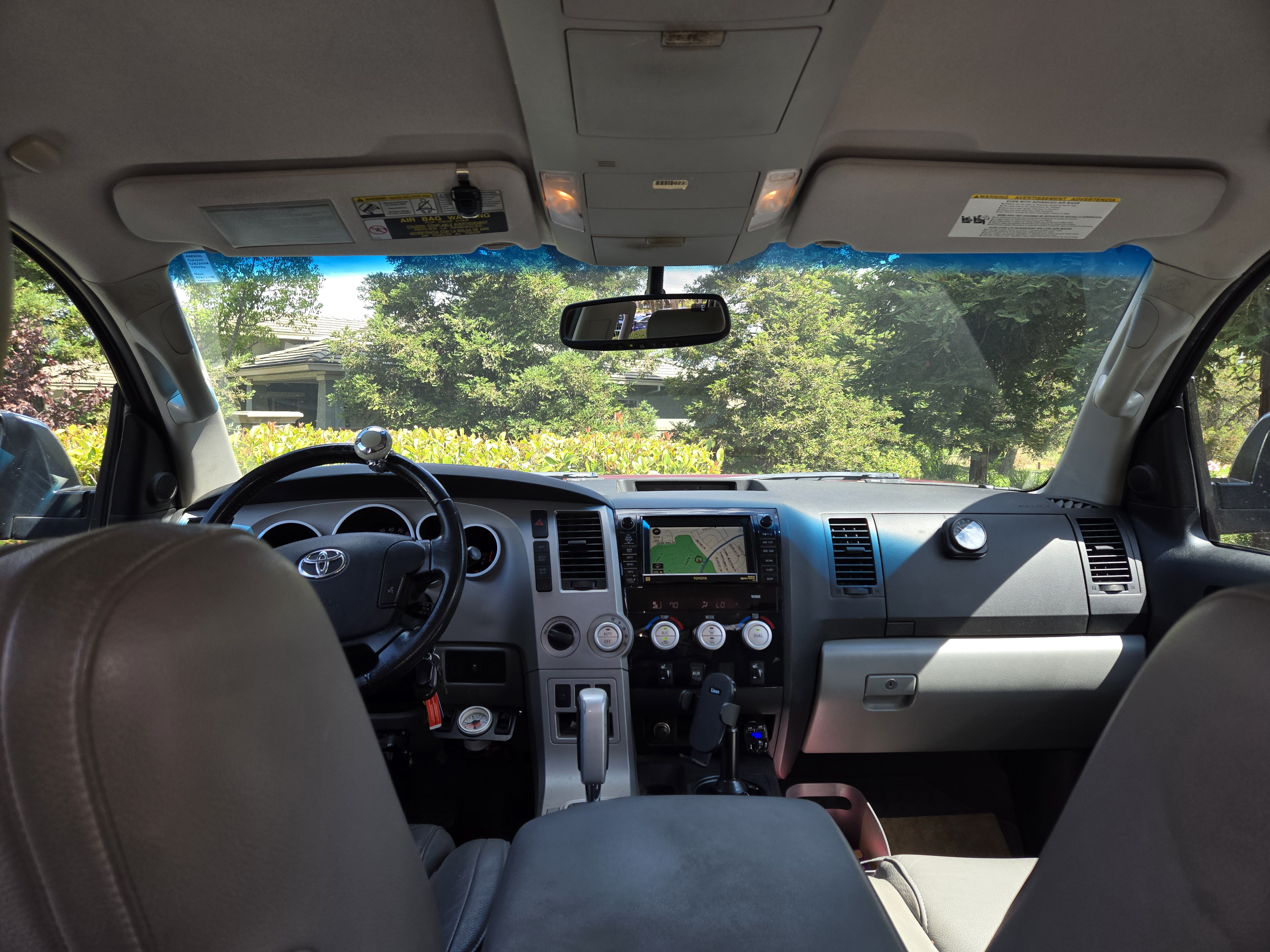 Used 2007 Toyota Tundra Limited w/ TRD Off-Road Pkg AWD/4WD image 10