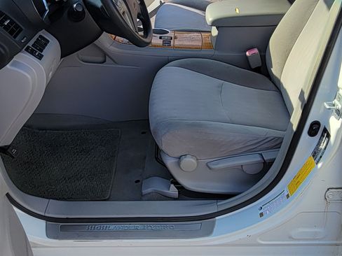 Used 2009 Toyota Highlander Hybrid image 8