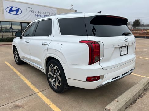Used 2021 Hyundai Palisade Calligraphy image 8