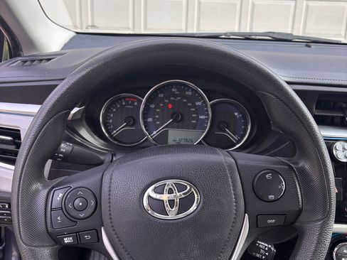 Used 2016 Toyota Corolla LE image 8