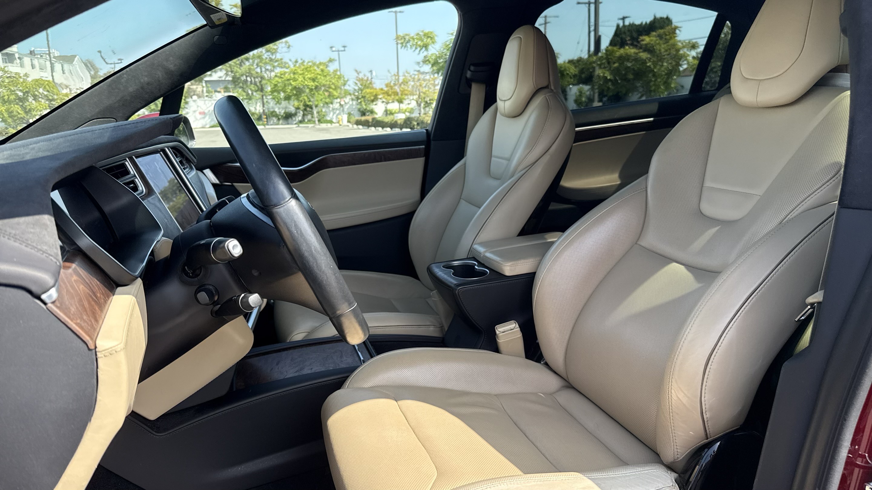 Used 2016 Tesla Model X Performance AWD/4WD image 8