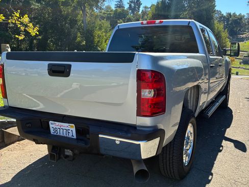 Used 2012 Chevrolet Silverado 2500 LT w/ Interior Plus Package image 9
