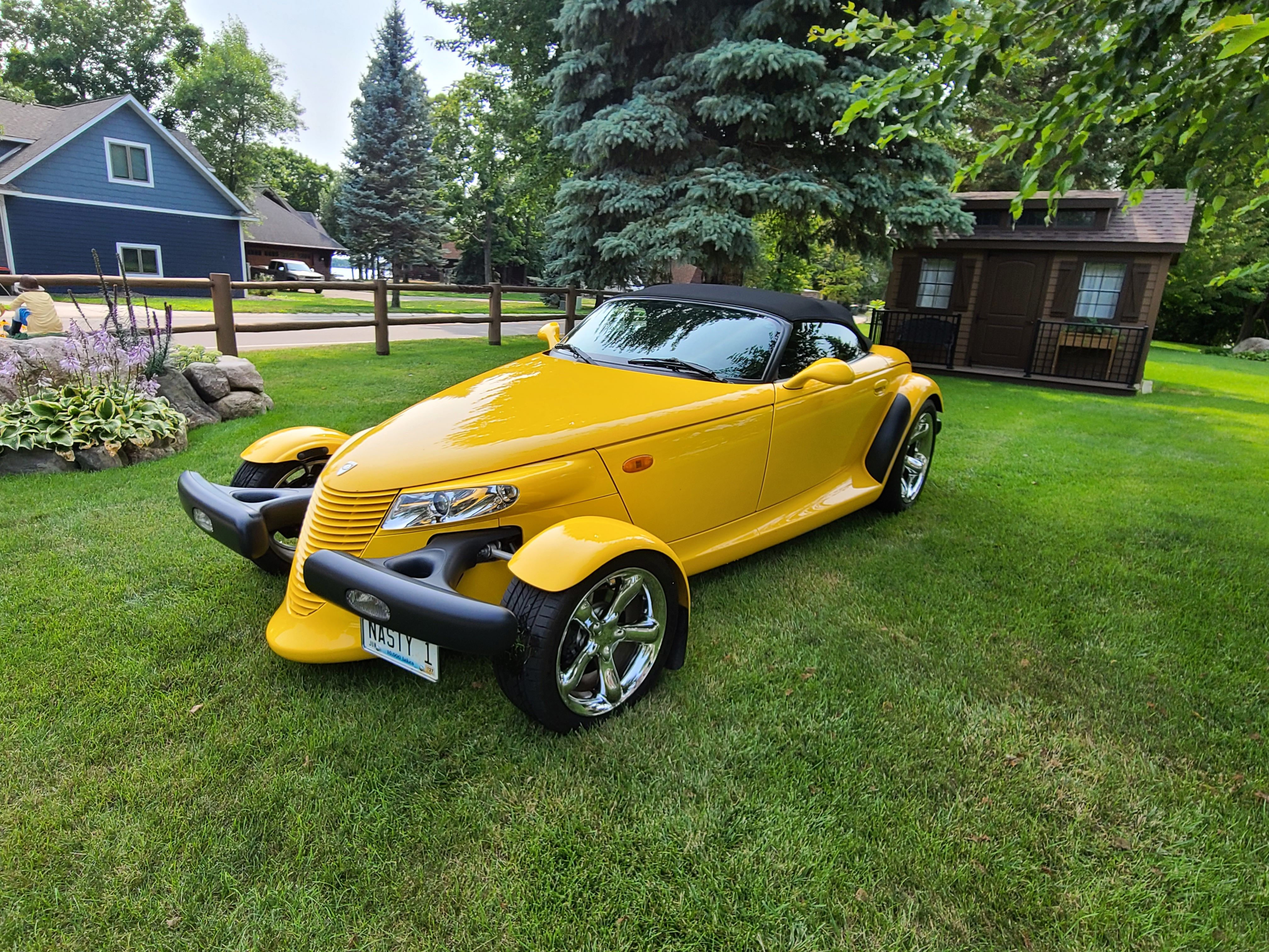 Used 2000 Plymouth Prowler RWD image 1