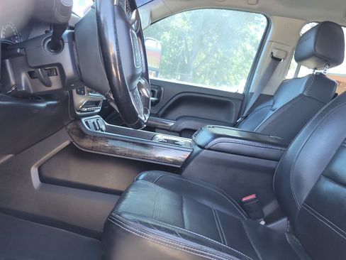 Used 2015 GMC Sierra 2500 Denali w/ Duramax Plus Package image 12