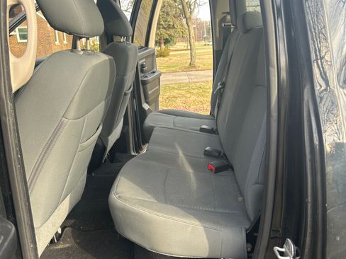 Used 2013 RAM 1500 Express image 17