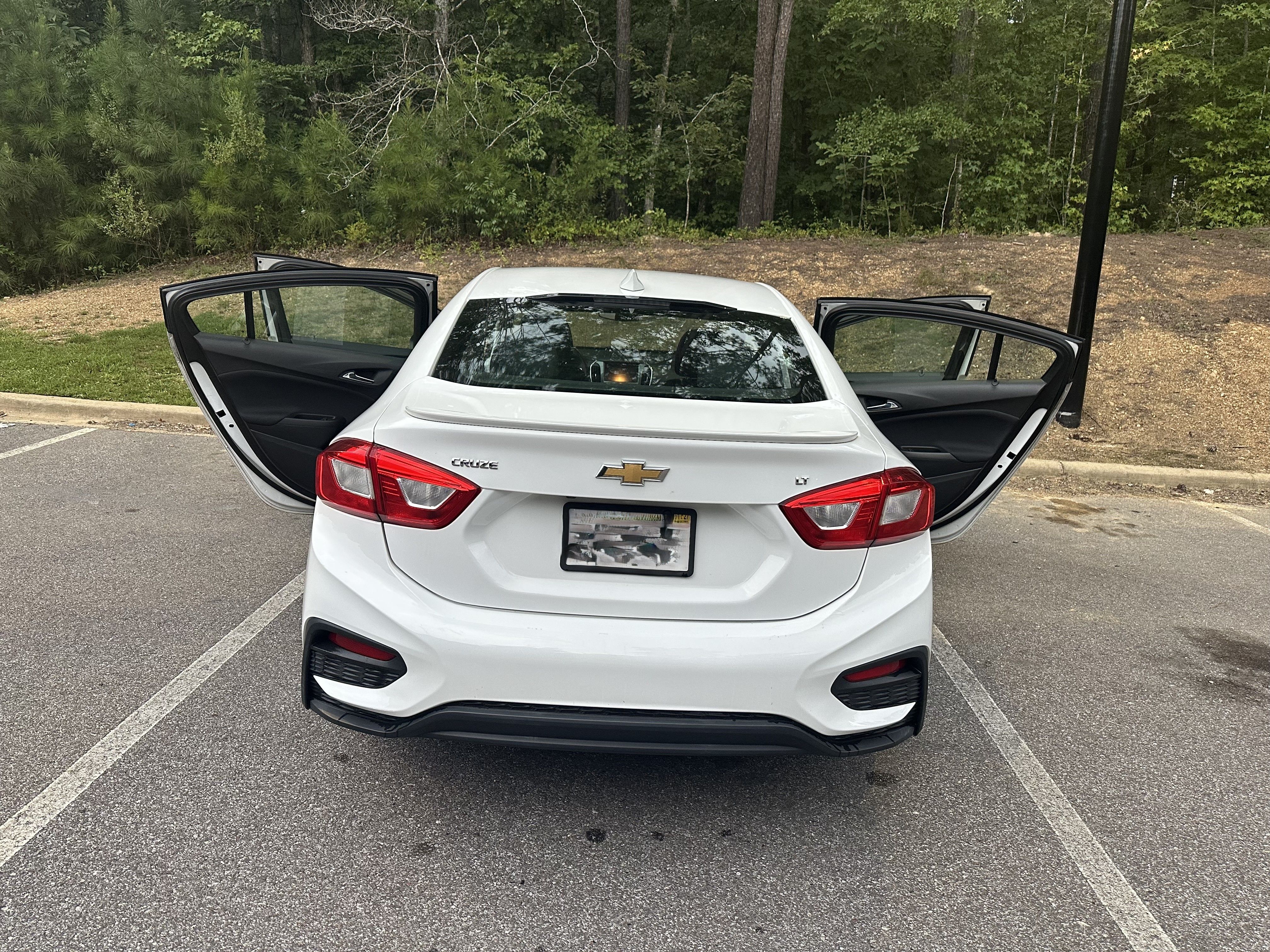Used 2016 Chevrolet Cruze LT w/ Sun And Sound Package FWD image 16