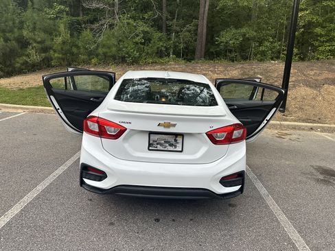 Used 2016 Chevrolet Cruze LT w/ Sun And Sound Package FWD image 16