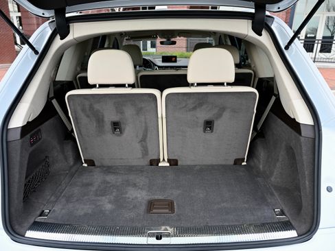 Used 2018 Audi Q7 3.0T Prestige w/ Prestige Package image 25