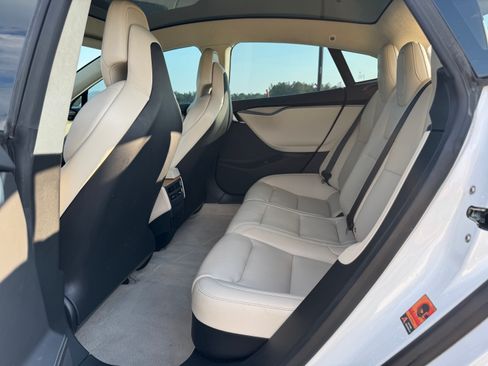 Used 2018 Tesla Model S 75D image 16