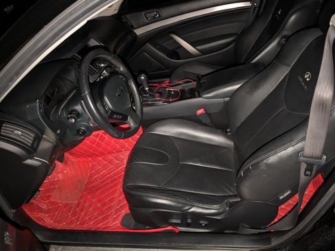 Used 2012 INFINITI G37 Journey w/ Premium Pkg image 8